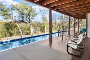Upstay - Austin Getaway - Pool & Hot Tub & Games